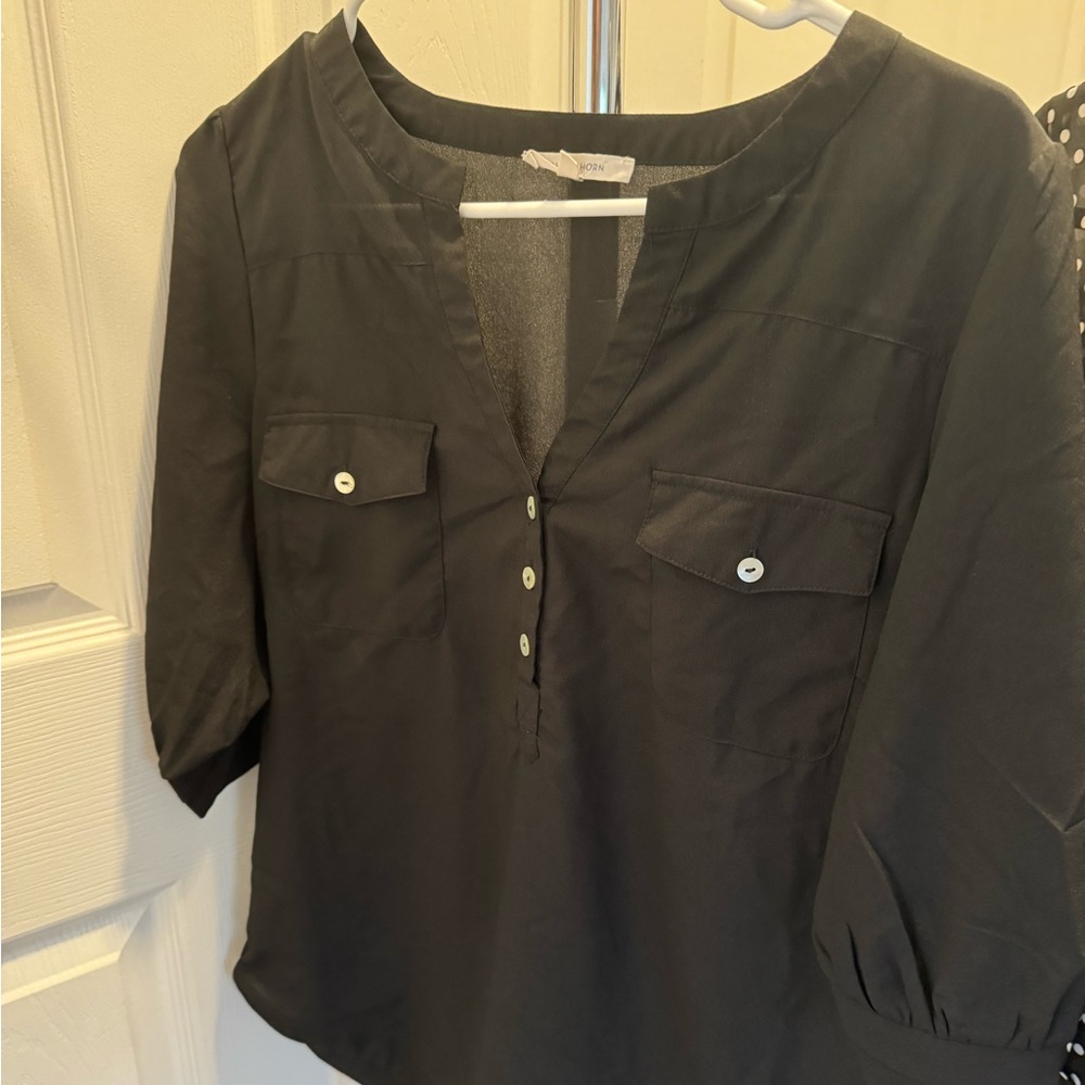 Black, 3/4 sleeves, great for the office or weekend fun